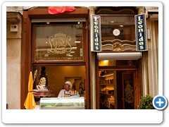 Brussels-Leonidas-waffles